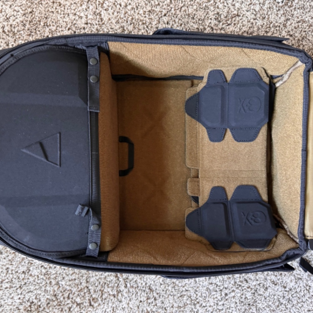 Peter Mckinnon X Nomadic Camera Backpack 25l - image 2